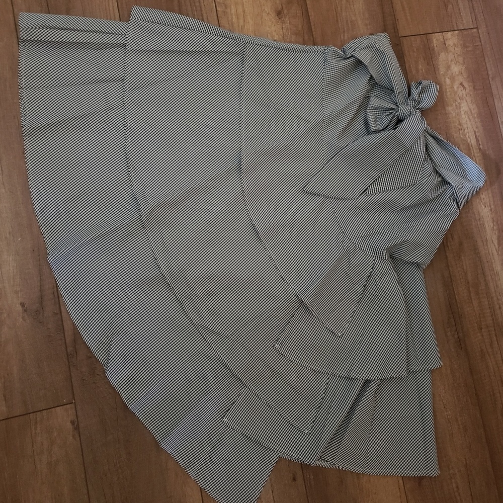 Beutiful flowy skirt